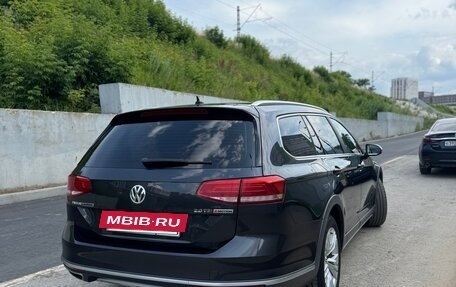 Volkswagen Passat B8 рестайлинг, 2017 год, 3 110 000 рублей, 6 фотография