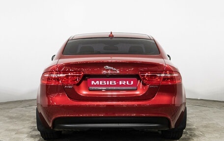 Jaguar XE I рестайлинг, 2015 год, 1 399 585 рублей, 6 фотография