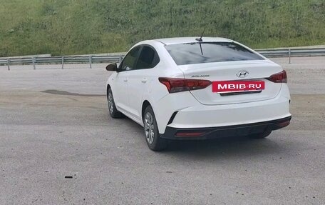Hyundai Solaris II рестайлинг, 2021 год, 1 260 000 рублей, 3 фотография