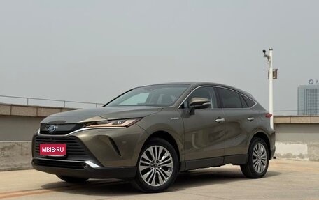 Toyota Harrier, 2022 год, 3 900 000 рублей, 1 фотография