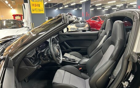 Porsche 911, 2023 год, 18 010 000 рублей, 9 фотография