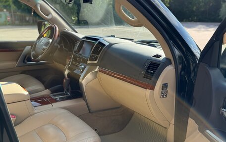 Toyota Land Cruiser 200, 2012 год, 3 510 000 рублей, 13 фотография