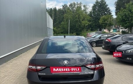 Skoda Superb III рестайлинг, 2016 год, 1 880 000 рублей, 5 фотография