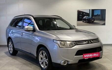 Mitsubishi Outlander III рестайлинг 3, 2012 год, 1 249 000 рублей, 3 фотография