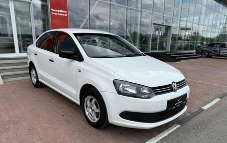 Volkswagen Polo VI (EU Market), 2010 год, 620 000 рублей, 4 фотография