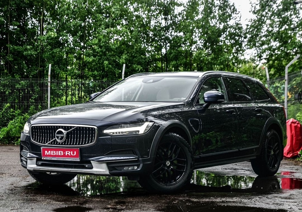 Volvo V90 Cross Country, 2017 год, 2 539 000 рублей, 1 фотография