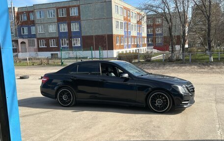 Mercedes-Benz E-Класс, 2012 год, 1 350 000 рублей, 6 фотография