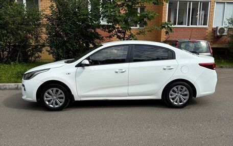 KIA Rio IV, 2017 год, 800 000 рублей, 2 фотография