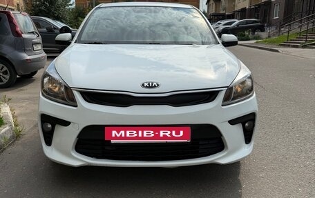 KIA Rio IV, 2017 год, 800 000 рублей, 3 фотография