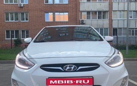 Hyundai Solaris II рестайлинг, 2013 год, 760 000 рублей, 1 фотография
