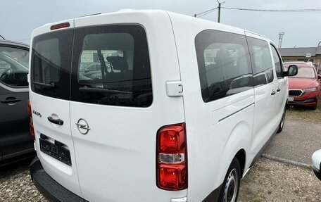 Opel Vivaro, 2022 год, 2 472 000 рублей, 6 фотография