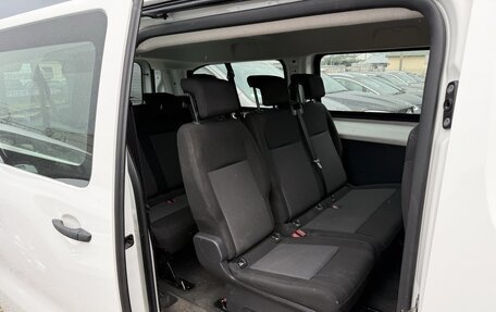 Opel Vivaro, 2022 год, 2 472 000 рублей, 11 фотография