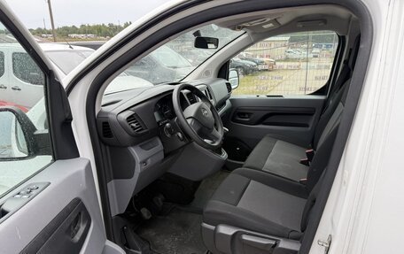 Opel Vivaro, 2022 год, 2 472 000 рублей, 10 фотография