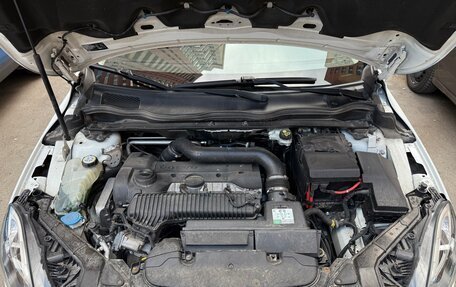 Volvo V40 Cross Country I, 2013 год, 1 430 000 рублей, 7 фотография