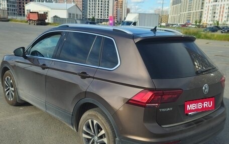 Volkswagen Tiguan II, 2019 год, 2 420 000 рублей, 4 фотография