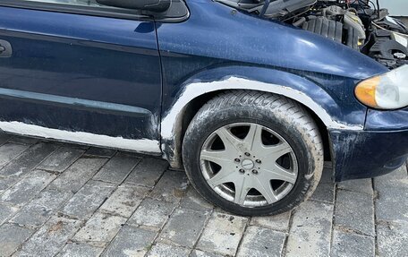 Dodge Caravan IV, 2001 год, 550 000 рублей, 19 фотография
