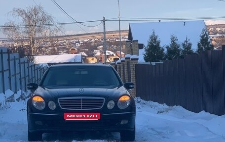 Mercedes-Benz E-Класс, 2005 год, 995 000 рублей, 5 фотография