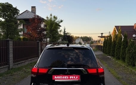 Mitsubishi Outlander III рестайлинг 3, 2020 год, 2 050 000 рублей, 5 фотография