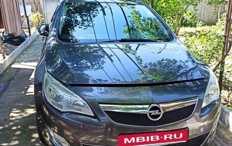 Opel Astra J, 2012 год, 750 000 рублей, 2 фотография