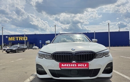BMW 3 серия, 2020 год, 3 850 000 рублей, 10 фотография