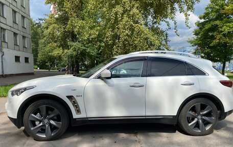 Infiniti QX70, 2013 год, 2 300 000 рублей, 6 фотография