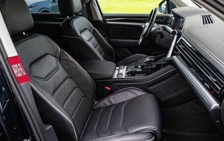 Volkswagen Touareg III, 2019 год, 4 949 898 рублей, 13 фотография
