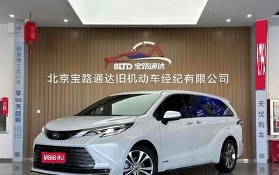 Toyota Sienna, 2022 год, 4 150 000 рублей, 1 фотография