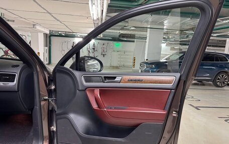 Volkswagen Touareg III, 2013 год, 2 220 000 рублей, 10 фотография