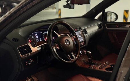 Volkswagen Touareg III, 2013 год, 2 220 000 рублей, 7 фотография