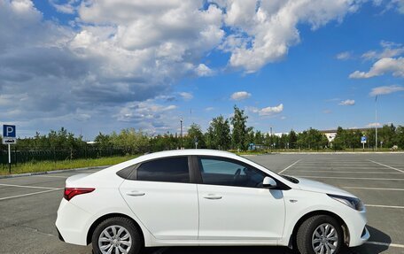Hyundai Solaris II рестайлинг, 2019 год, 1 350 000 рублей, 3 фотография