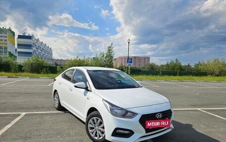 Hyundai Solaris II рестайлинг, 2019 год, 1 350 000 рублей, 2 фотография