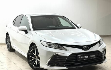 Toyota Camry, 2021 год, 3 525 000 рублей, 5 фотография