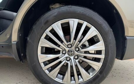 Toyota Harrier, 2022 год, 3 900 000 рублей, 8 фотография