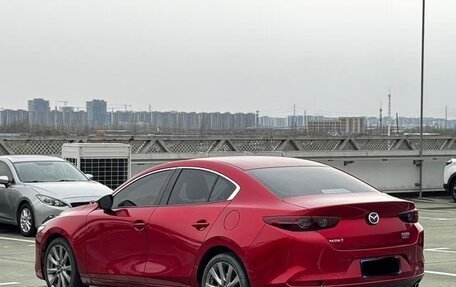 Mazda 3, 2022 год, 1 800 000 рублей, 3 фотография