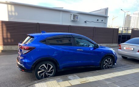 Honda Vezel, 2020 год, 1 850 000 рублей, 3 фотография