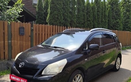 Toyota Verso I, 2012 год, 1 150 000 рублей, 8 фотография