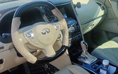 Infiniti FX II, 2009 год, 1 990 000 рублей, 11 фотография