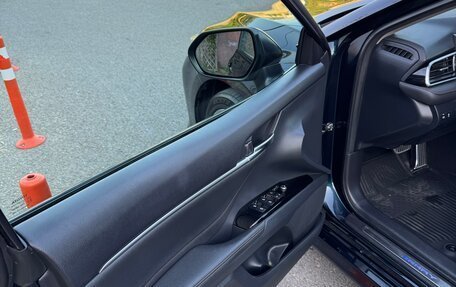 Toyota Camry, 2018 год, 2 850 000 рублей, 9 фотография