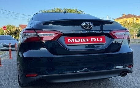 Toyota Camry, 2018 год, 2 850 000 рублей, 7 фотография