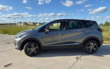 Renault Kaptur I рестайлинг, 2017 год, 1 400 000 рублей, 2 фотография
