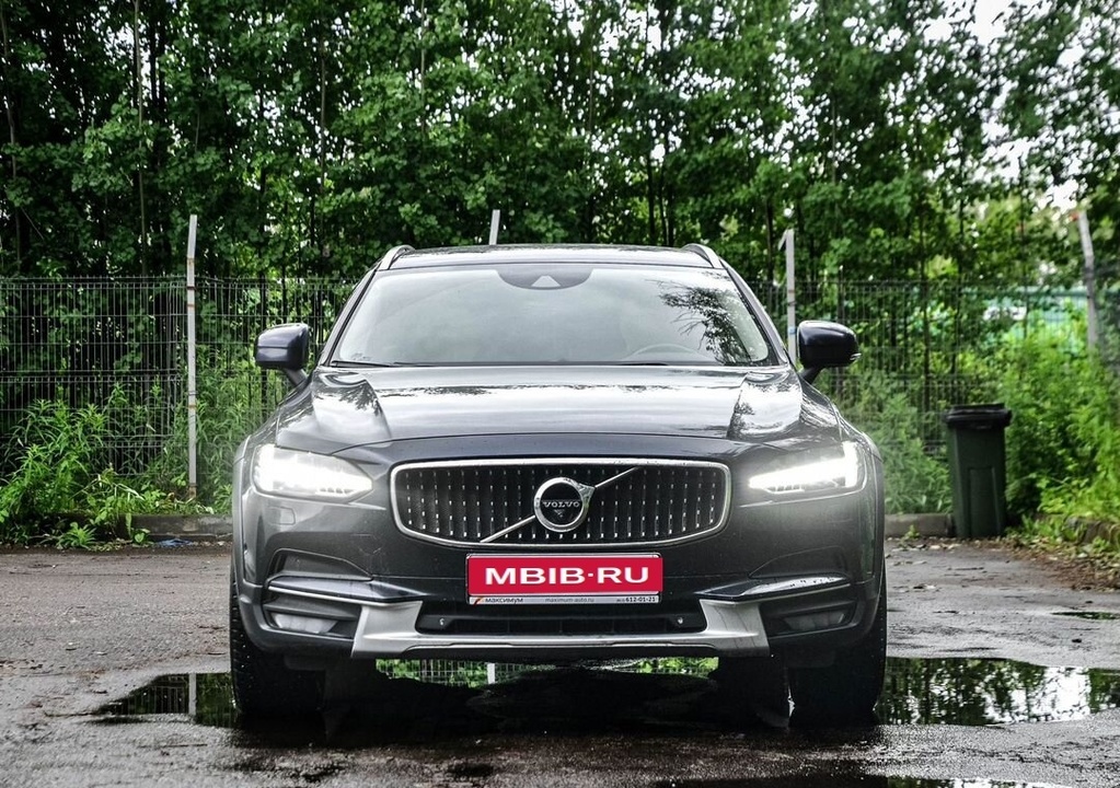 Volvo V90 Cross Country, 2017 год, 2 539 000 рублей, 3 фотография