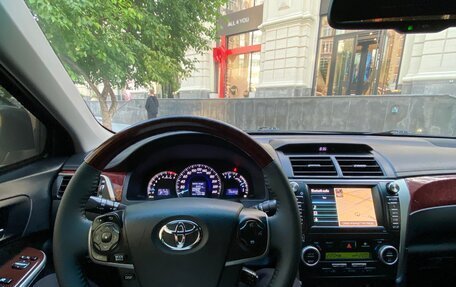 Toyota Camry, 2012 год, 1 750 000 рублей, 10 фотография