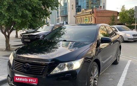 Toyota Camry, 2012 год, 1 750 000 рублей, 2 фотография