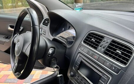 Volkswagen Polo VI (EU Market), 2013 год, 850 000 рублей, 15 фотография