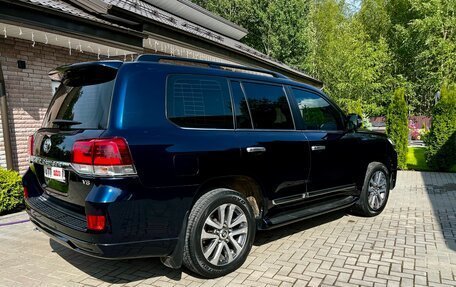 Toyota Land Cruiser 200, 2016 год, 5 990 000 рублей, 4 фотография
