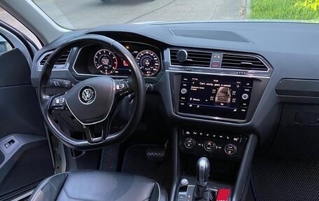Volkswagen Tiguan II, 2017 год, 2 730 000 рублей, 5 фотография
