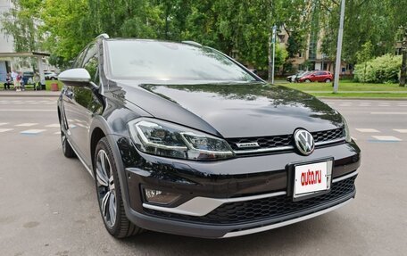 Volkswagen Golf VII, 2019 год, 2 500 000 рублей, 2 фотография