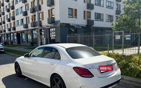 Mercedes-Benz C-Класс, 2017 год, 2 600 000 рублей, 3 фотография