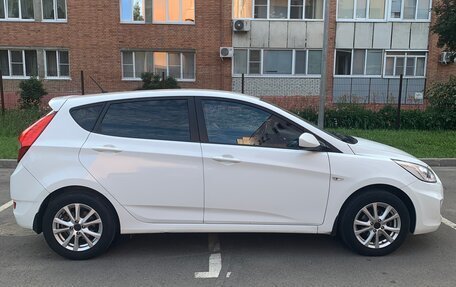 Hyundai Solaris II рестайлинг, 2013 год, 760 000 рублей, 5 фотография