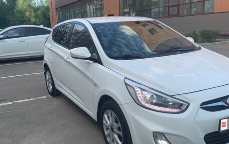 Hyundai Solaris II рестайлинг, 2013 год, 760 000 рублей, 3 фотография